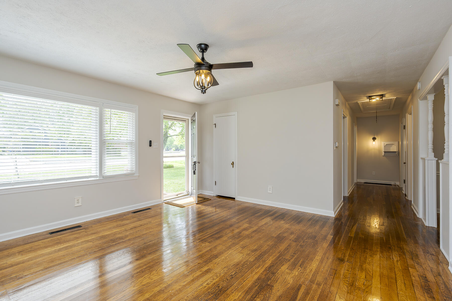 1949 Clays Mill Road Lexington, KY 40503 - Photo 6 of 22 1949clays08