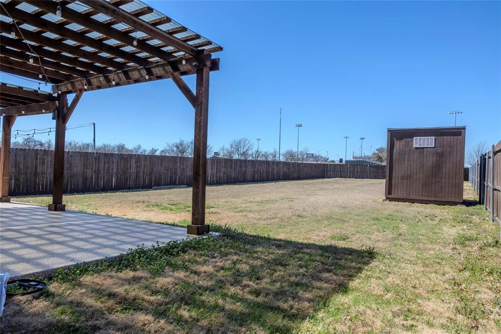 5157 Grayson Ridge Drive Fort Worth, TX 76179 - Photo 34 of 34 a view of a backyard