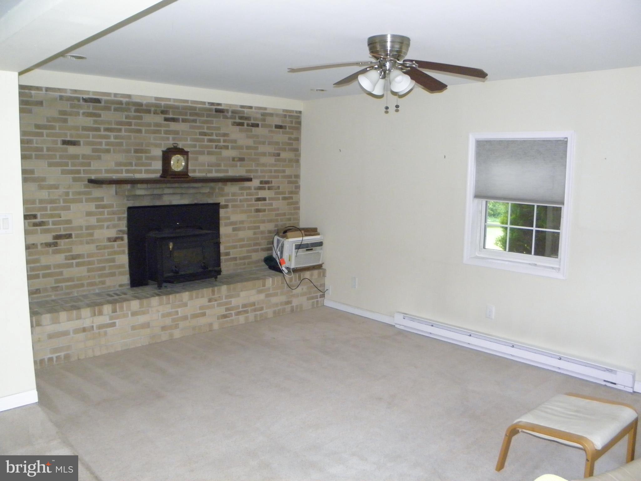 9218 Nottingwood Road Rosedale, MD 21237 - Photo 14 of 28 Familly Room