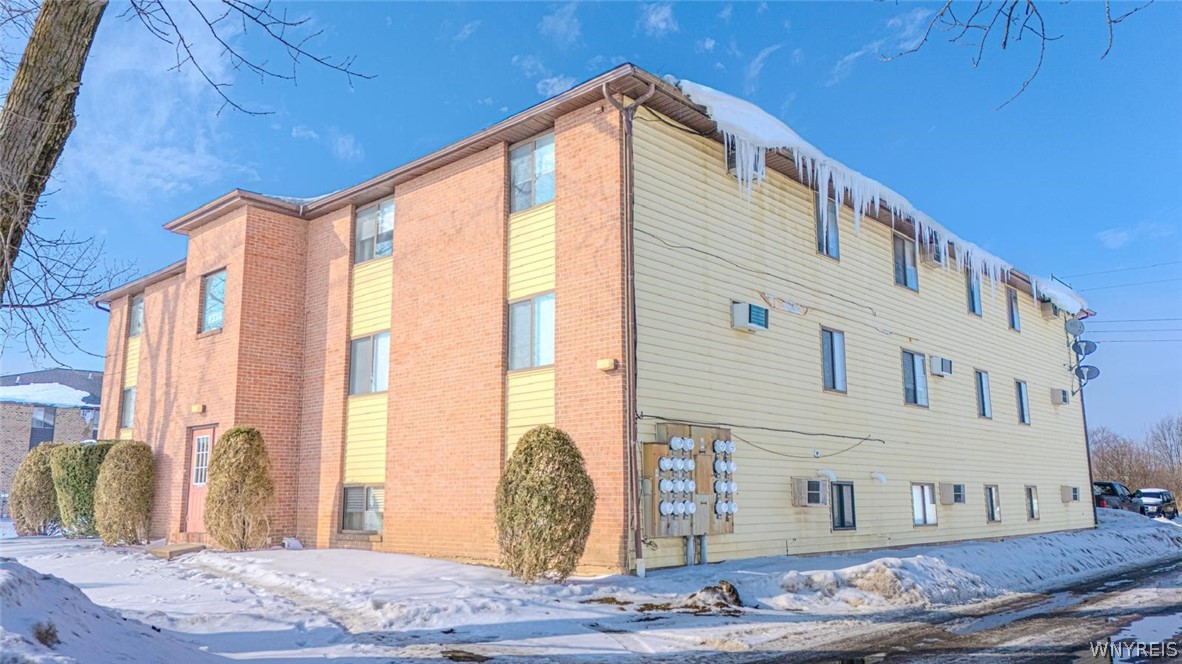 6379 Robinson Road, Unit 2 Lockport Town, NY 14094 - Photo 2 of 28