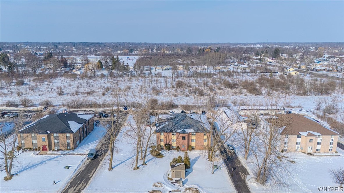 6379 Robinson Road, Unit 2 Lockport Town, NY 14094 - Photo 4 of 28