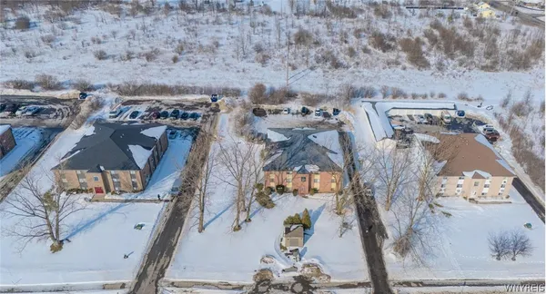 $1,100 | 6379 Robinson Road, Unit 2, Lockport Town, NY 14094