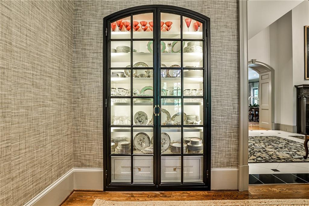 4401 Davidson Avenue Northeast Atlanta, GA 30319 - Photo 10 of 81