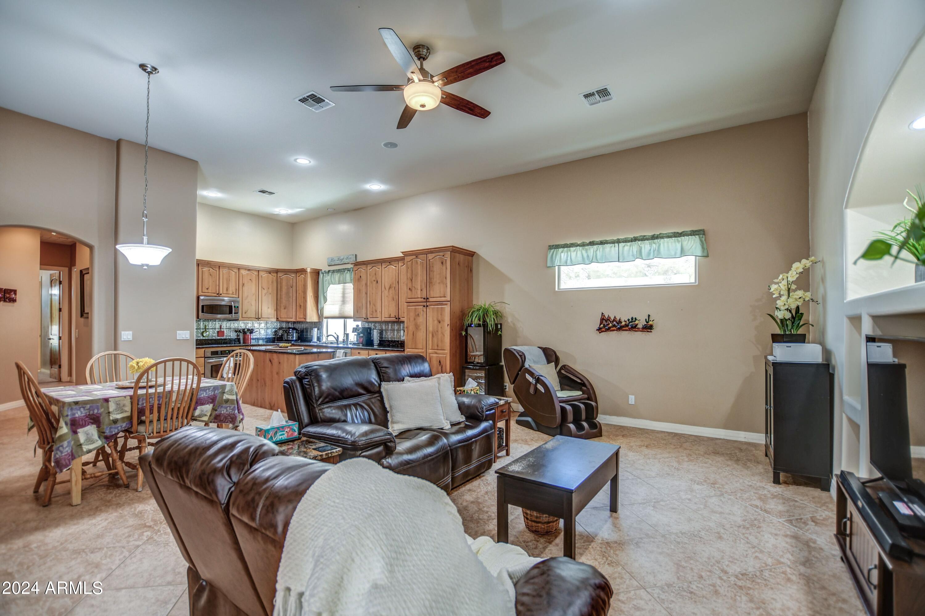 907 West Restin Road Phoenix, AZ 85086 - Photo 15 of 55 Family Room 3