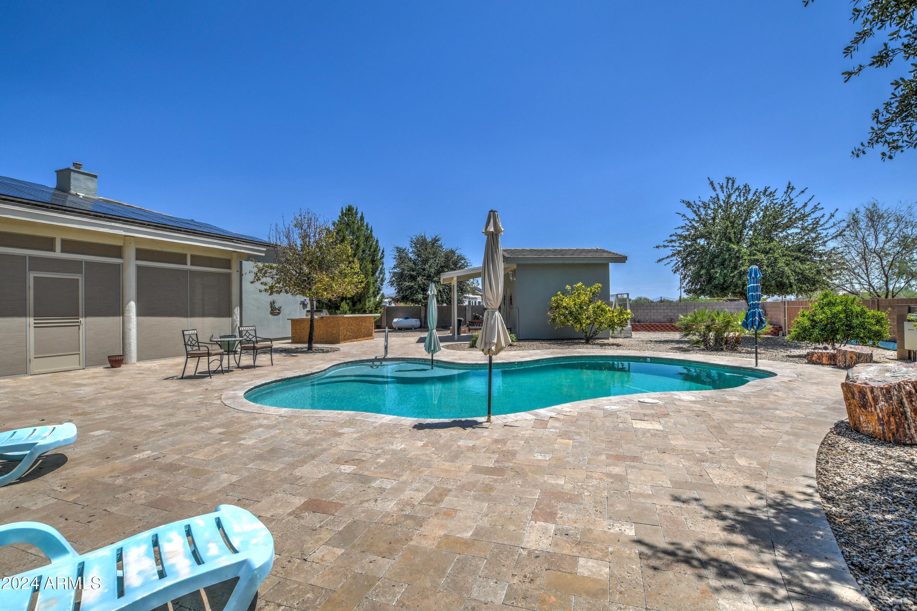 907 West Restin Road Phoenix, AZ 85086 - Photo 46 of 55 Pool with Pool House