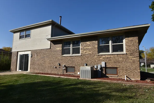 $349,500 | 6125 Sunflower Drive, Matteson, IL 60443