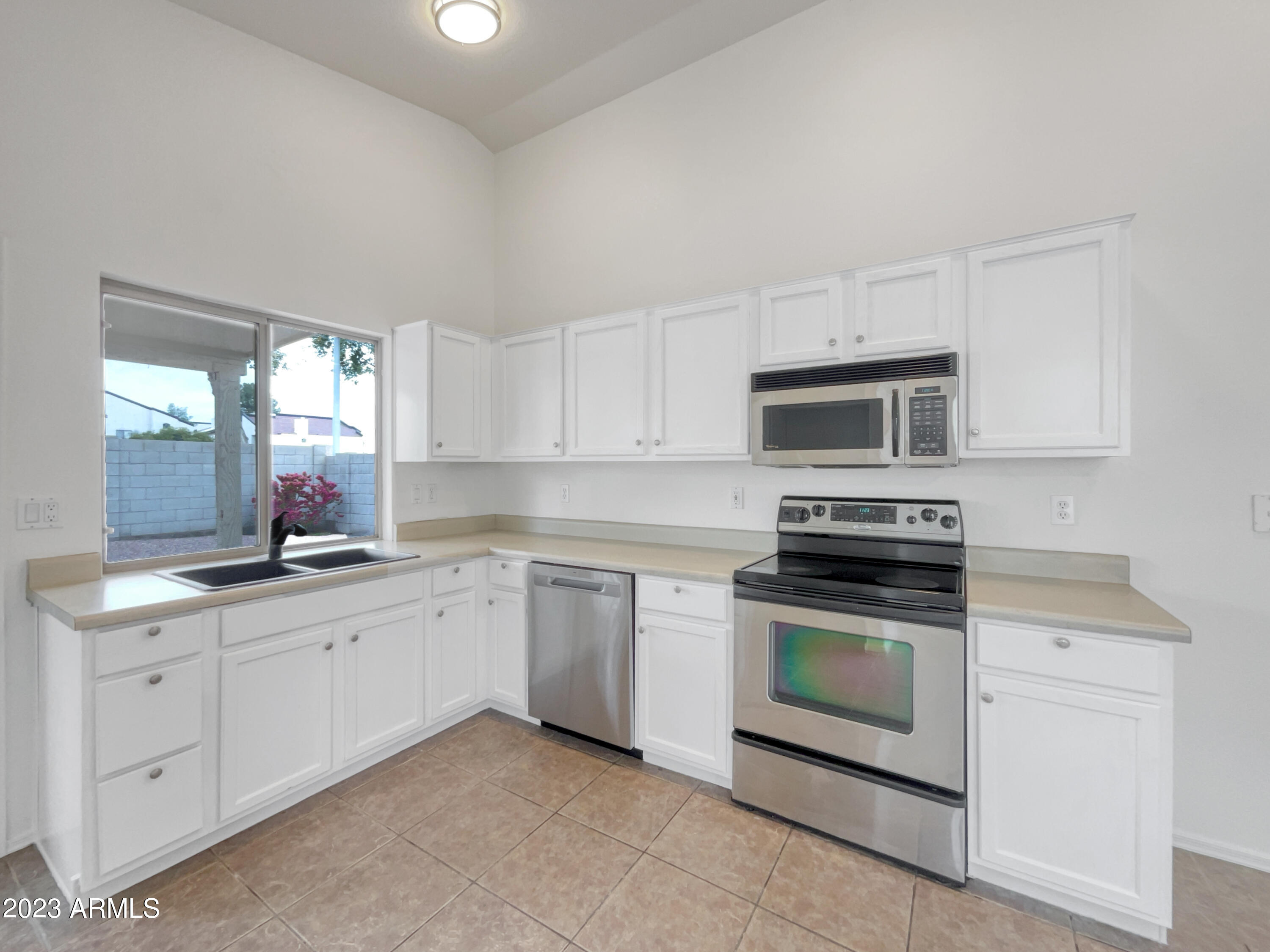 618 West Colt Road Chandler, AZ 85225 - Photo 13 of 15 photo_13