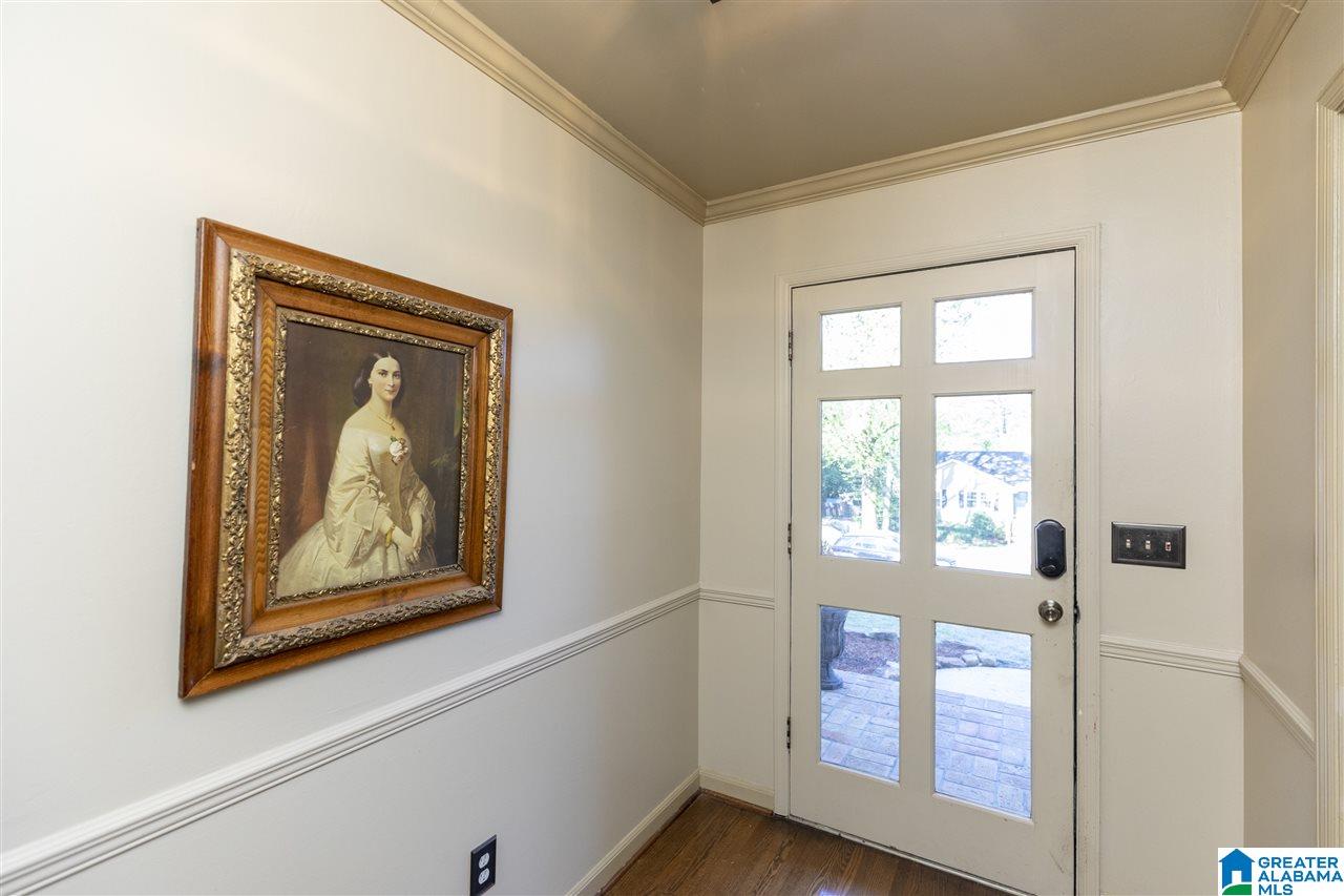 2621 Southminster Road Birmingham, AL 35243 - Photo 3 of 40