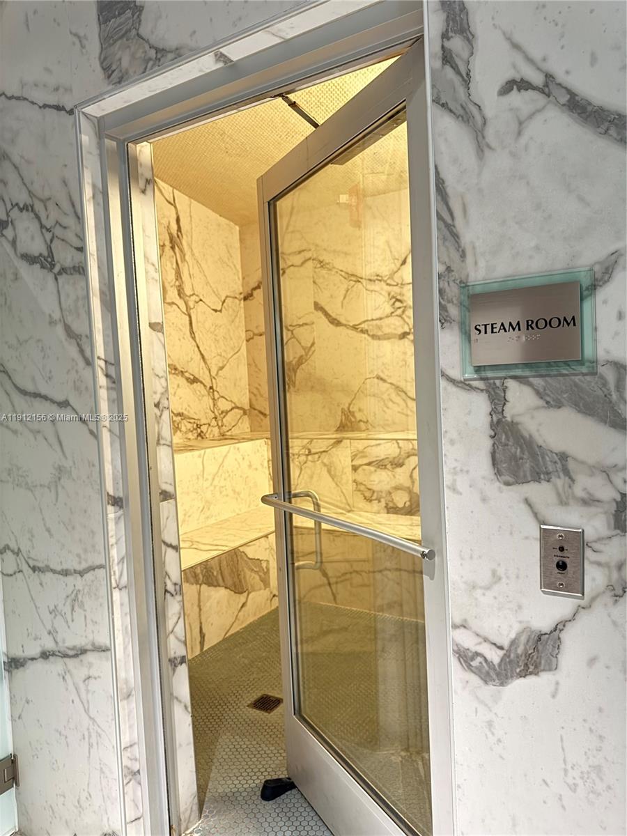 90 Southwest 3rd Street, Unit 2911 Miami, FL 33130 - Photo 30 of 33