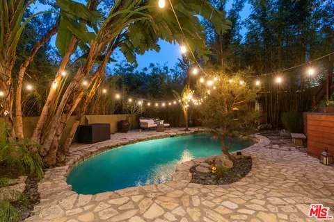 $2,995,000 | 2617 Harlesden Court, Los Angeles, CA 90046