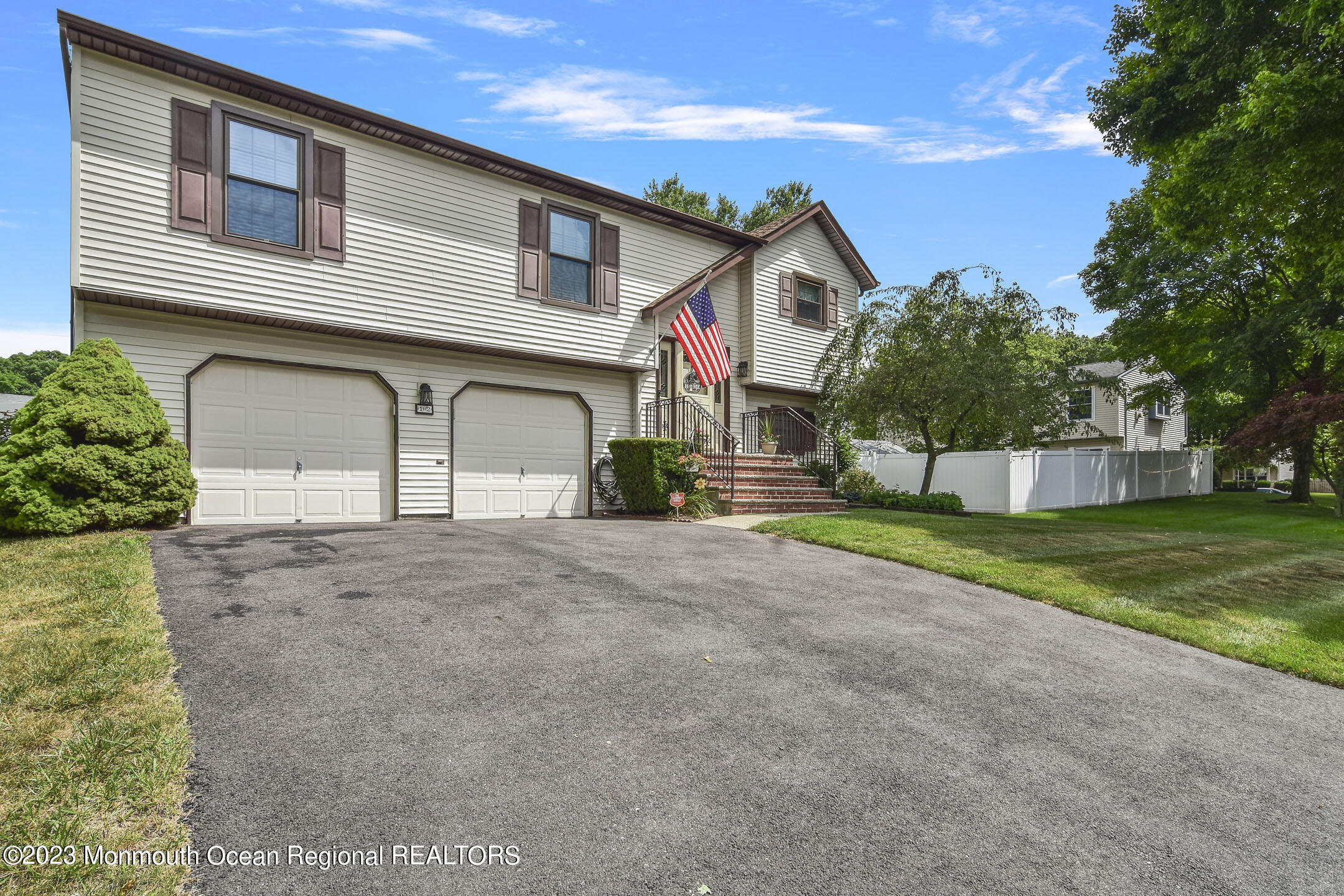 12 Rita Drive Howell, NJ 07731 - Photo 2 of 31 DSC_0247