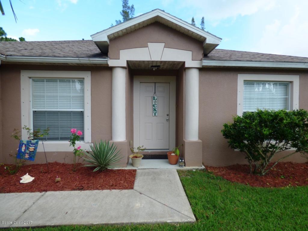 841 Garvey Road Palm Bay, FL 32908 - Photo 4 of 27 Welcome Home!
