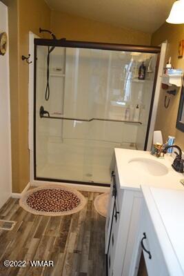 4915 Jack Rabbit Road Snowflake, AZ 85937 - Photo 14 of 56 a bathroom with a shower