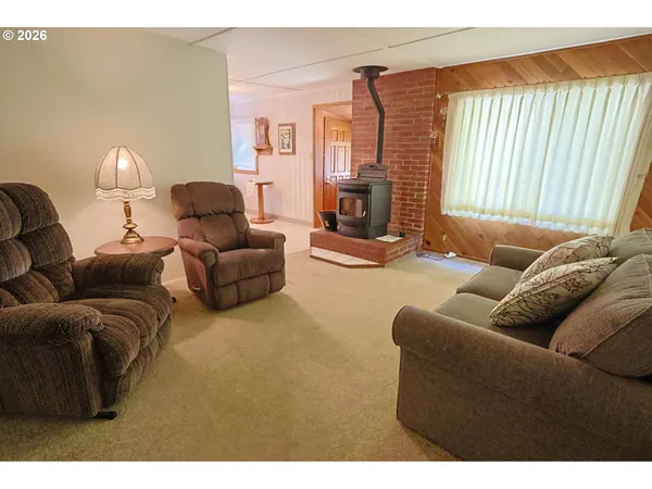 $395,000 | 93514 Upper Loop Lane, Coos Bay, OR 97420