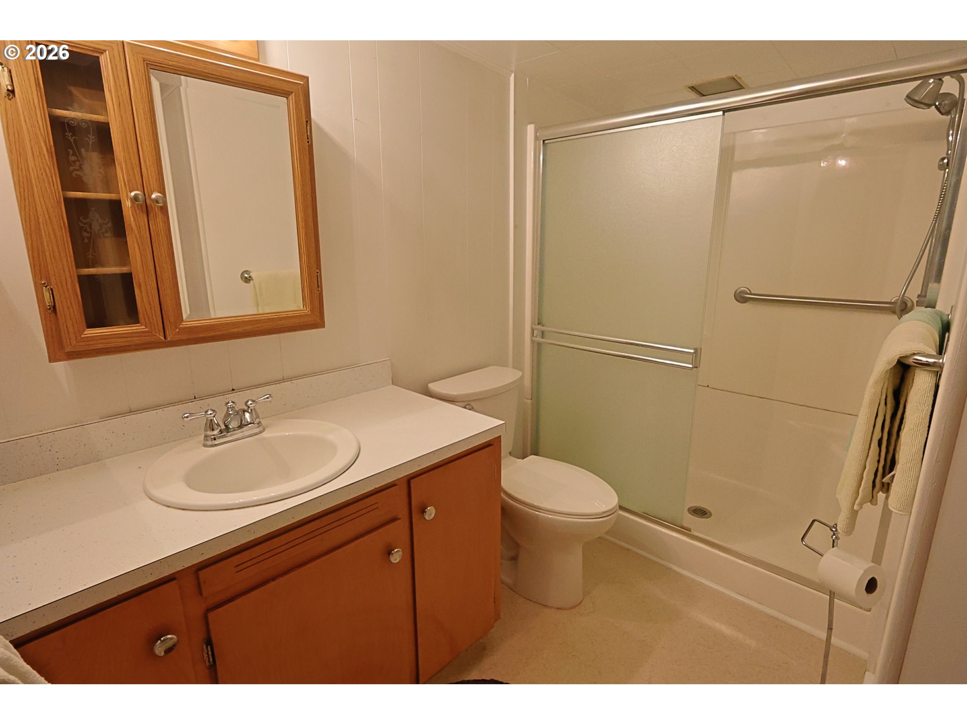 93514 Upper Loop Lane Coos Bay, OR 97420 - Photo 23 of 39 Bathroom