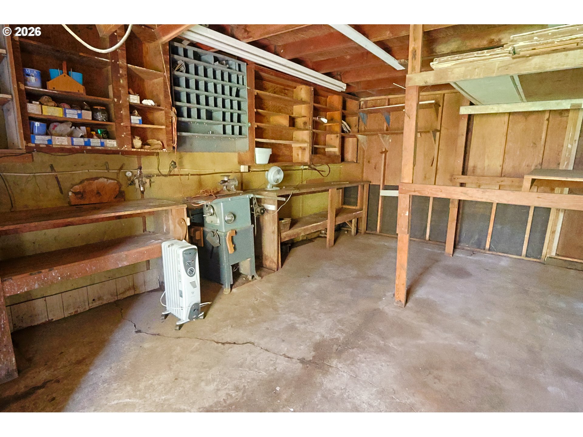 93514 Upper Loop Lane Coos Bay, OR 97420 - Photo 31 of 39 Shop