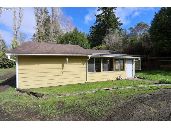 $395,000 | 93514 Upper Loop Lane, Coos Bay, OR 97420