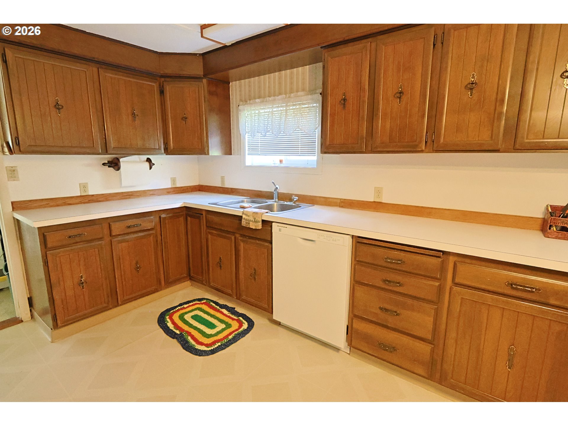 93514 Upper Loop Lane Coos Bay, OR 97420 - Photo 10 of 39 Kitchen/Dining Room