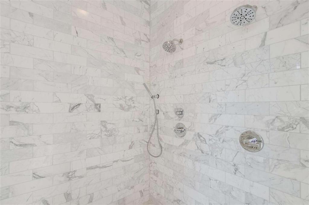 6226 Random Winds Bluff Gainesville, GA 30506 - Photo 34 of 76 a bathroom with a shower