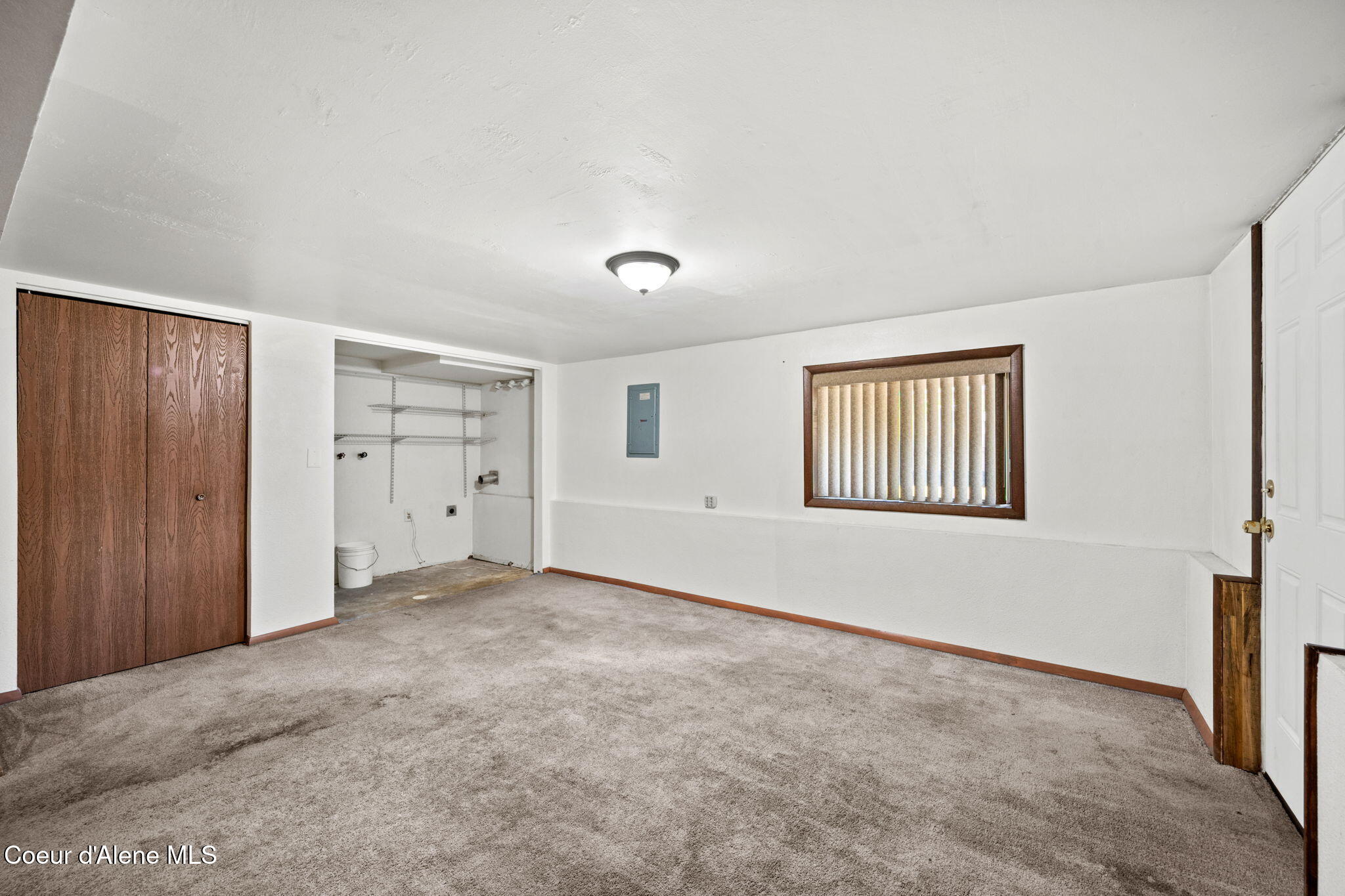 8247 Montana Street Rathdrum, ID 83858 - Photo 24 of 35 Family Room
