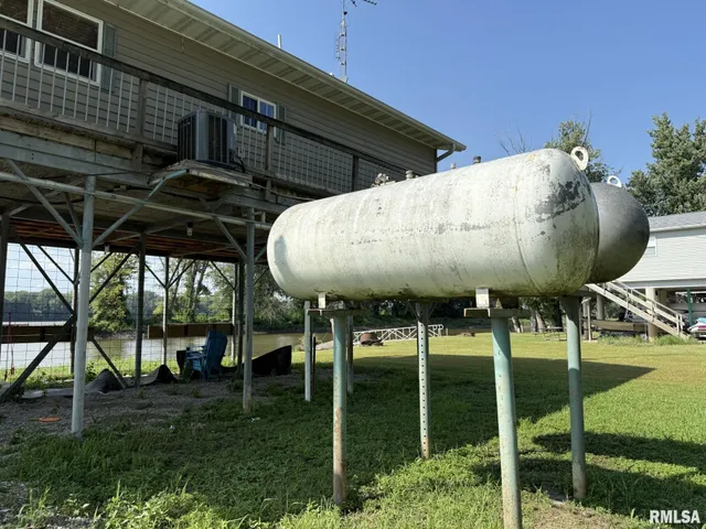 $100,000 | 1483 North County Road 1500, Roseville, IL 61473