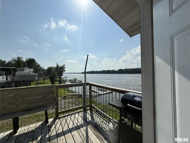 $100,000 | 1483 North County Road 1500, Roseville, IL 61473