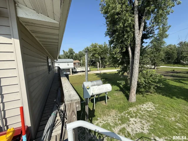 $100,000 | 1483 North County Road 1500, Roseville, IL 61473