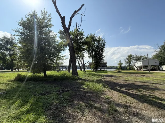 $100,000 | 1483 North County Road 1500, Roseville, IL 61473