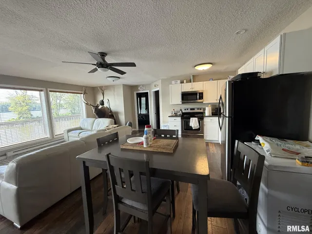 $100,000 | 1483 North County Road 1500, Roseville, IL 61473