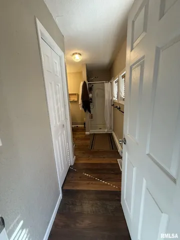 $100,000 | 1483 North County Road 1500, Roseville, IL 61473