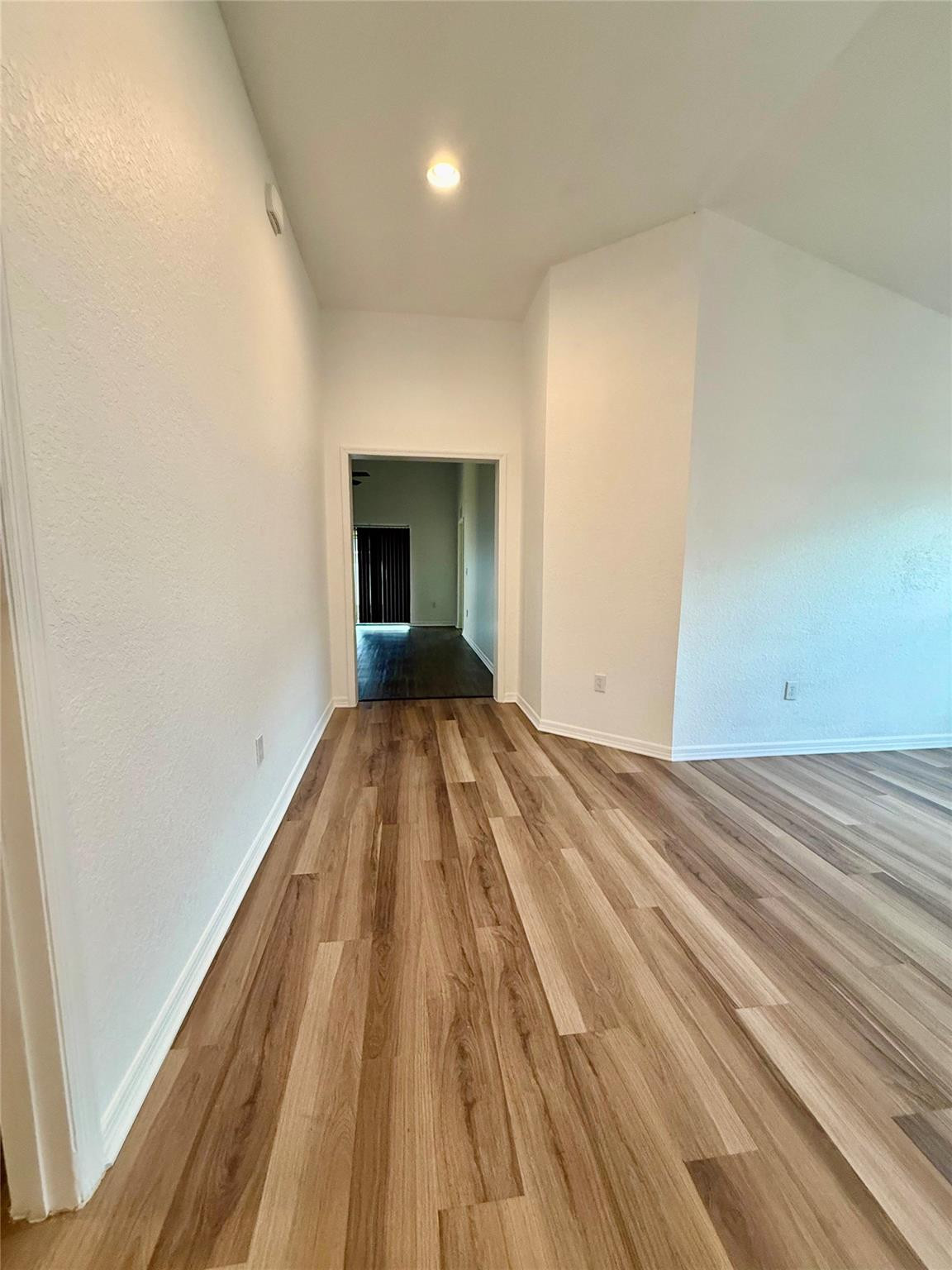 2363 Twin Lake View Road Winter Haven, FL 33881 - Photo 2 of 8 Photo 2