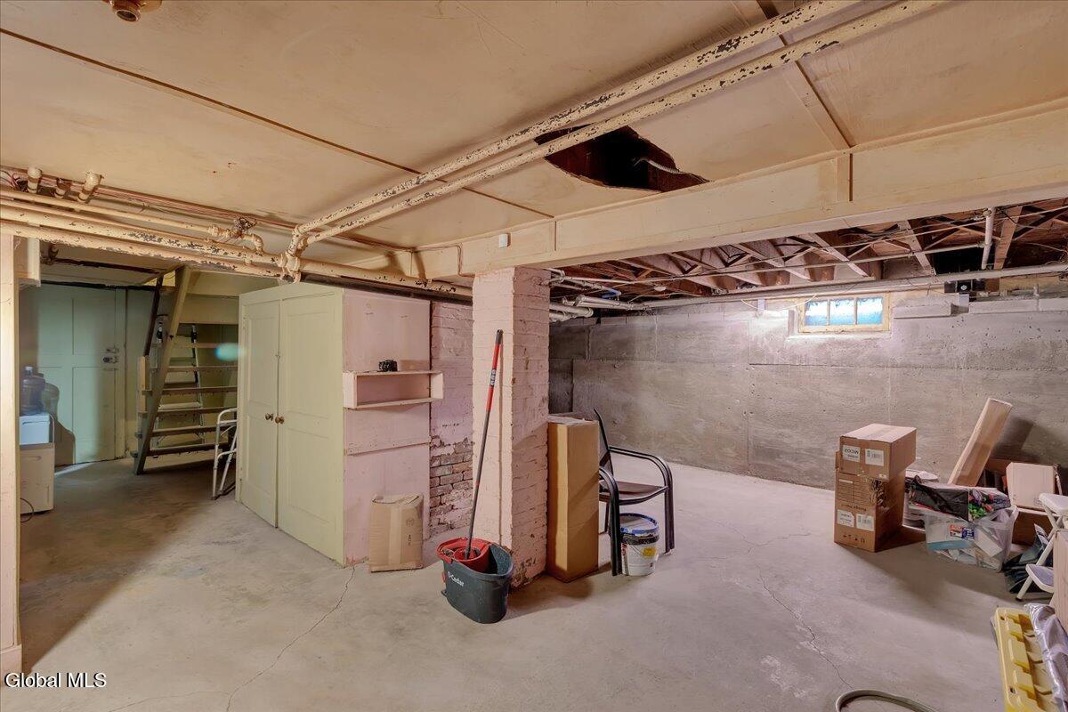 216 Spring Avenue Troy, NY 12180 - Photo 29 of 39 33-IMG_0912