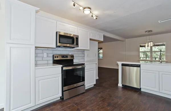 $1,999 | 913 Cove Trail, Little Elm, TX 75068