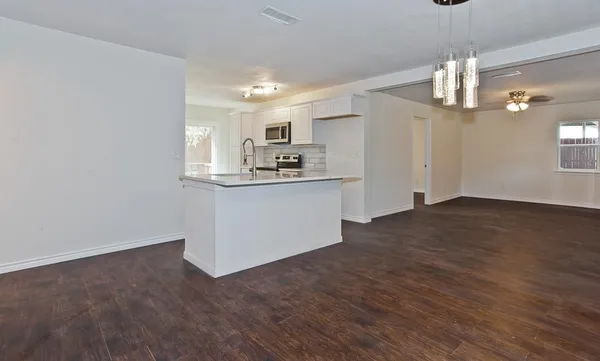 $1,999 | 913 Cove Trail, Little Elm, TX 75068