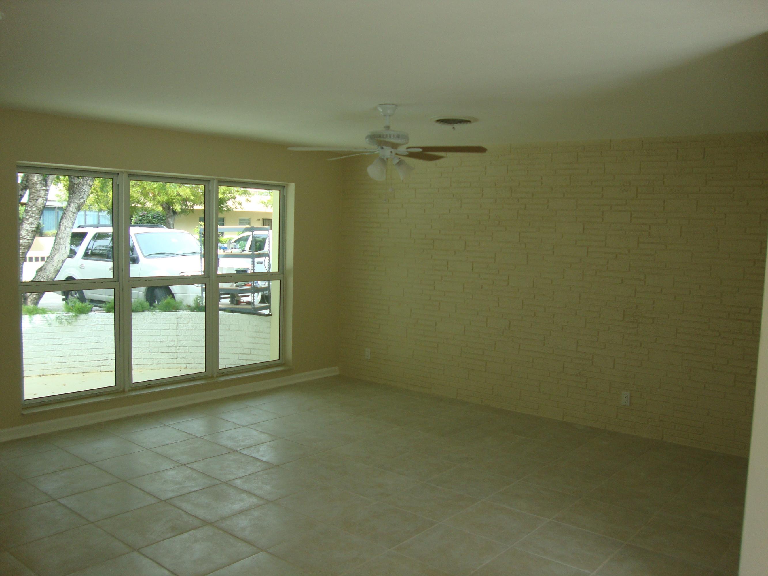 3100 Surf Way Riviera Beach, FL 33404 - Photo 6 of 23 DSC05014