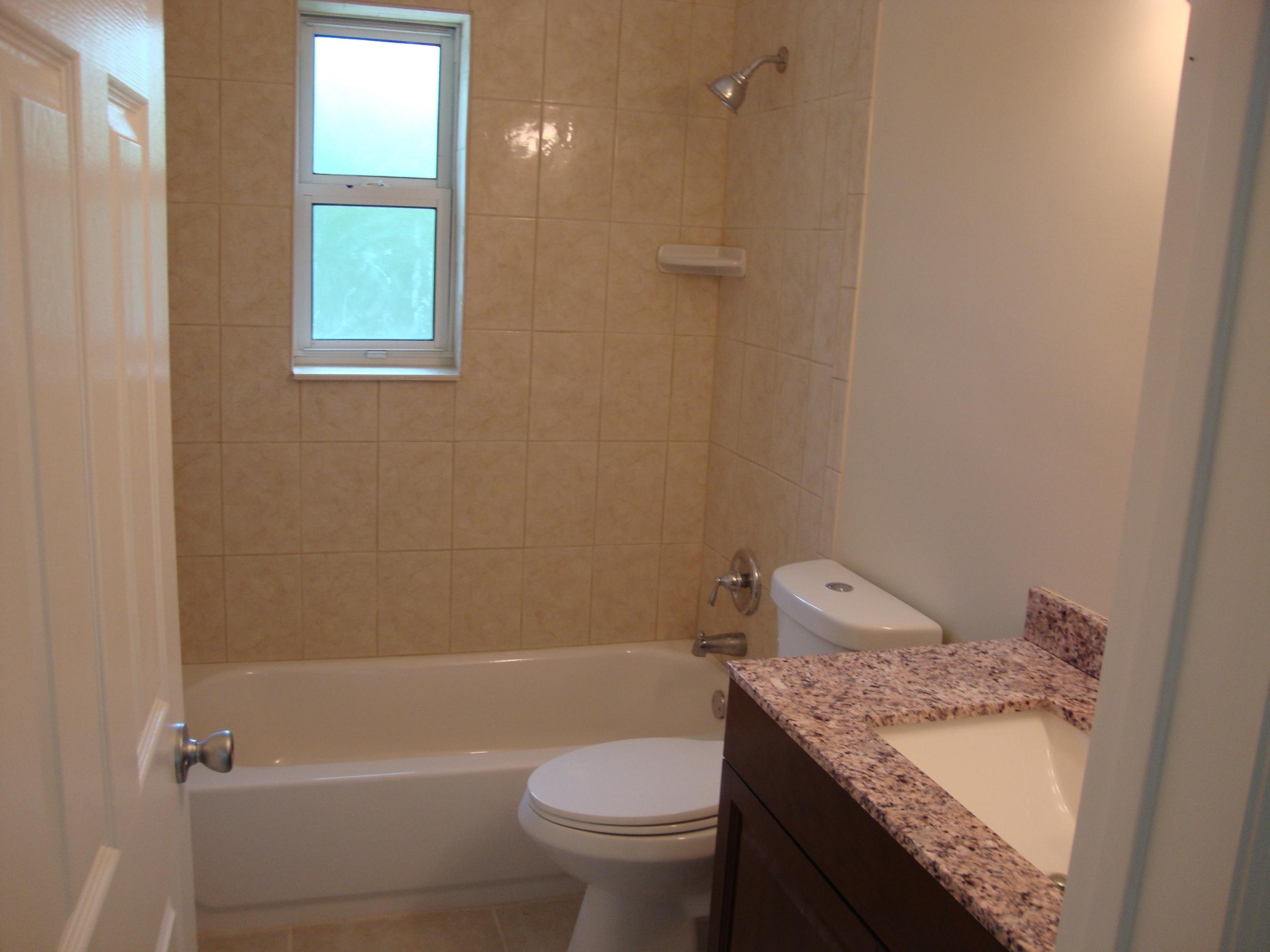 3100 Surf Way Riviera Beach, FL 33404 - Photo 7 of 23 DSC05016