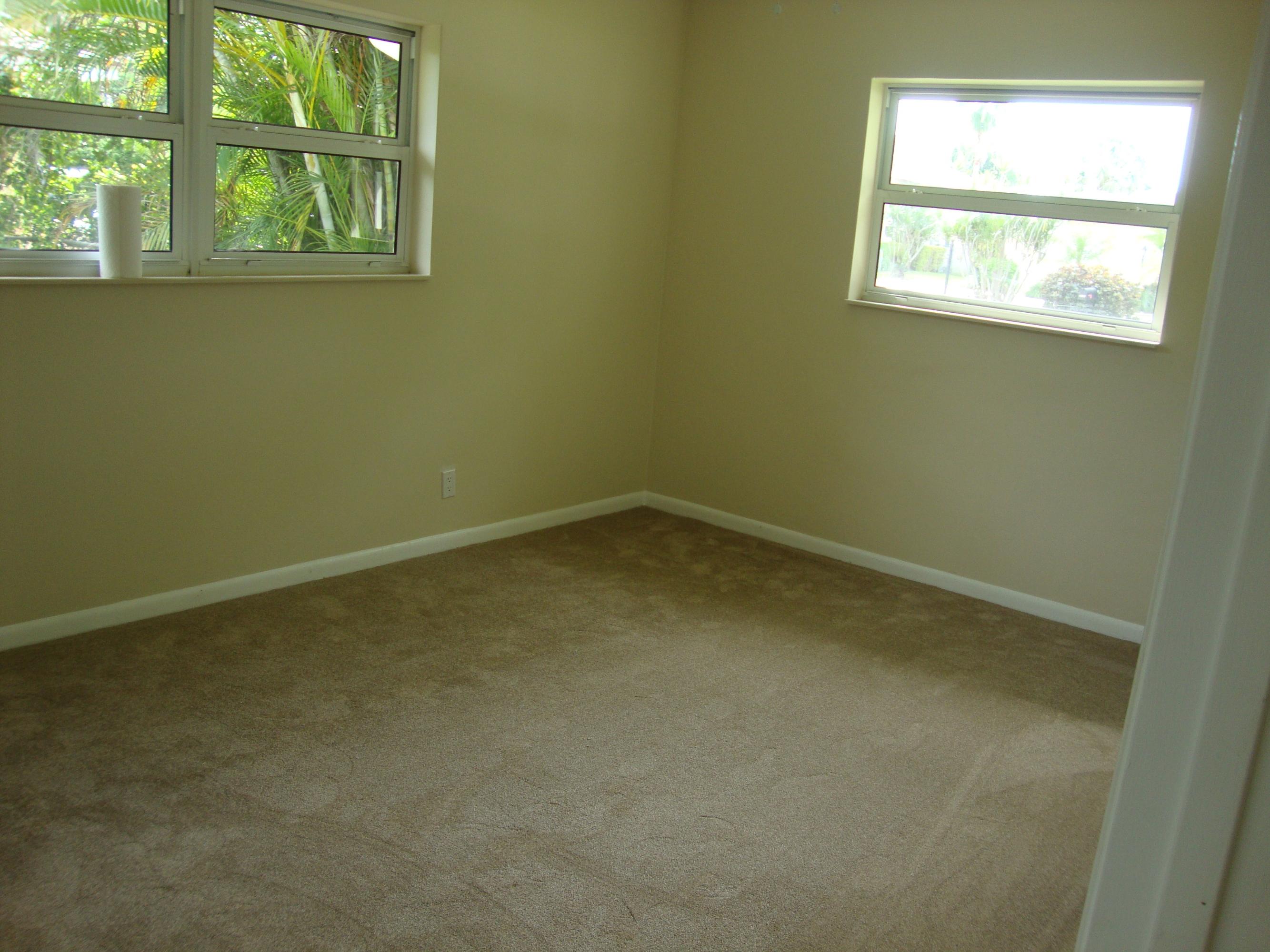 3100 Surf Way Riviera Beach, FL 33404 - Photo 10 of 23 DSC05018