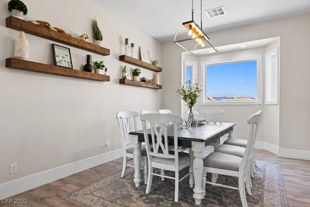 $1,540,000 | 5865 Egan Crest Drive, Las Vegas, NV 89149