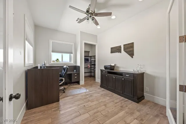 $1,540,000 | 5865 Egan Crest Drive, Las Vegas, NV 89149