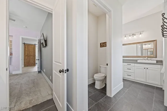 $1,540,000 | 5865 Egan Crest Drive, Las Vegas, NV 89149