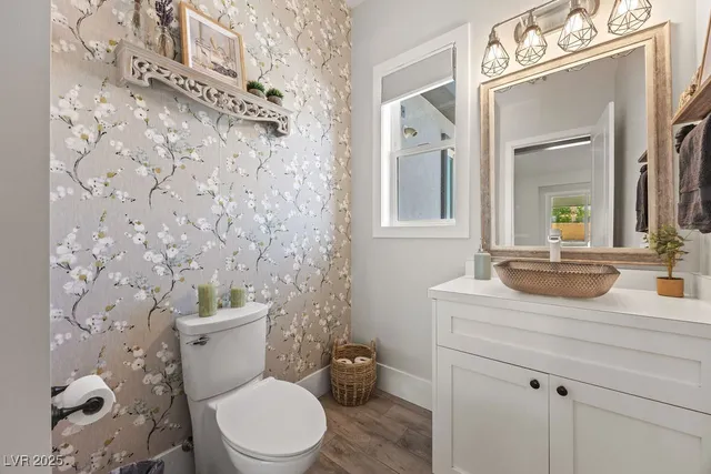 $1,540,000 | 5865 Egan Crest Drive, Las Vegas, NV 89149