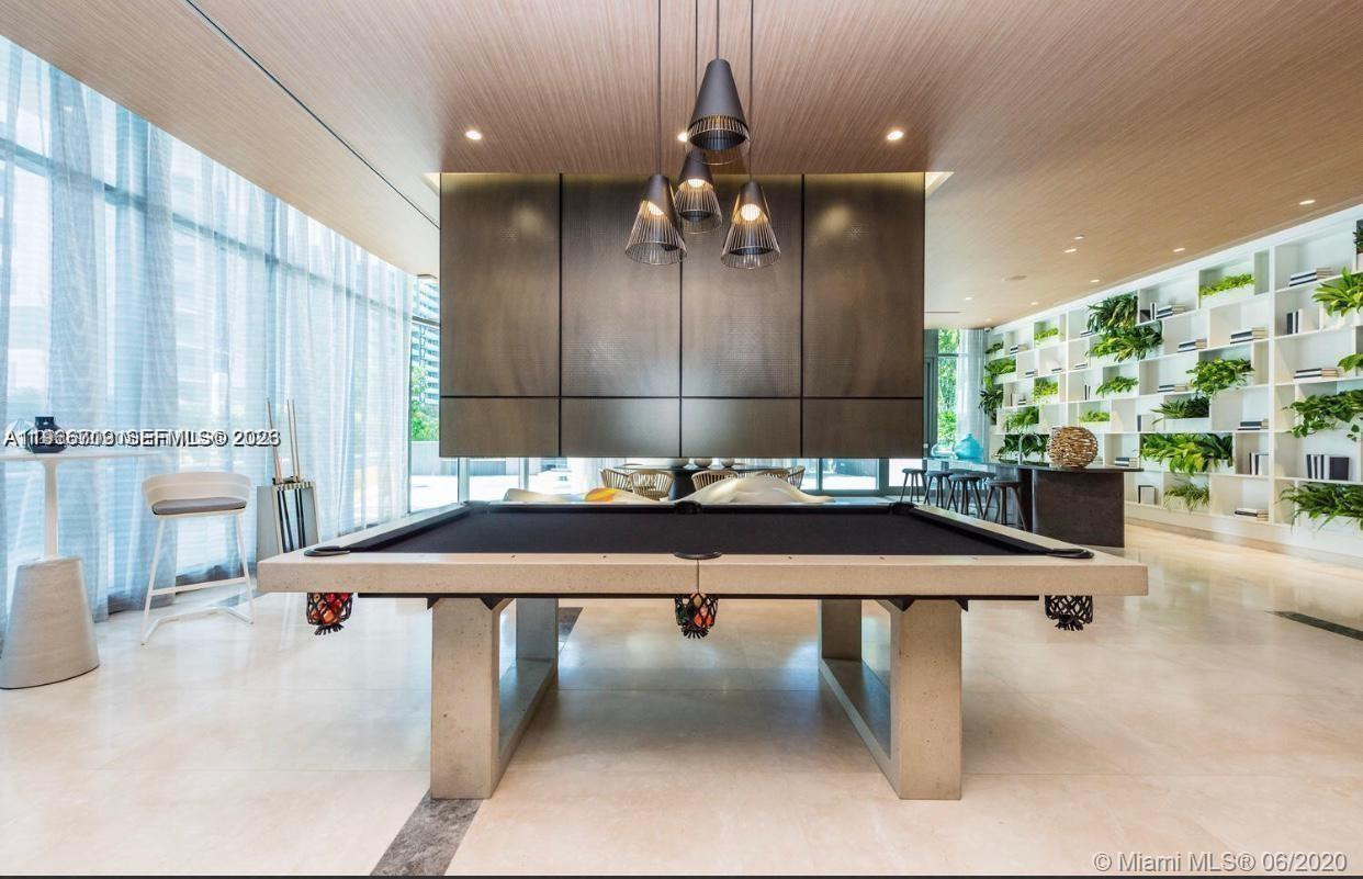 55 Southwest 9th Street, Unit 2307 Miami, FL 33130 - Photo 27 of 35 a room with pool table