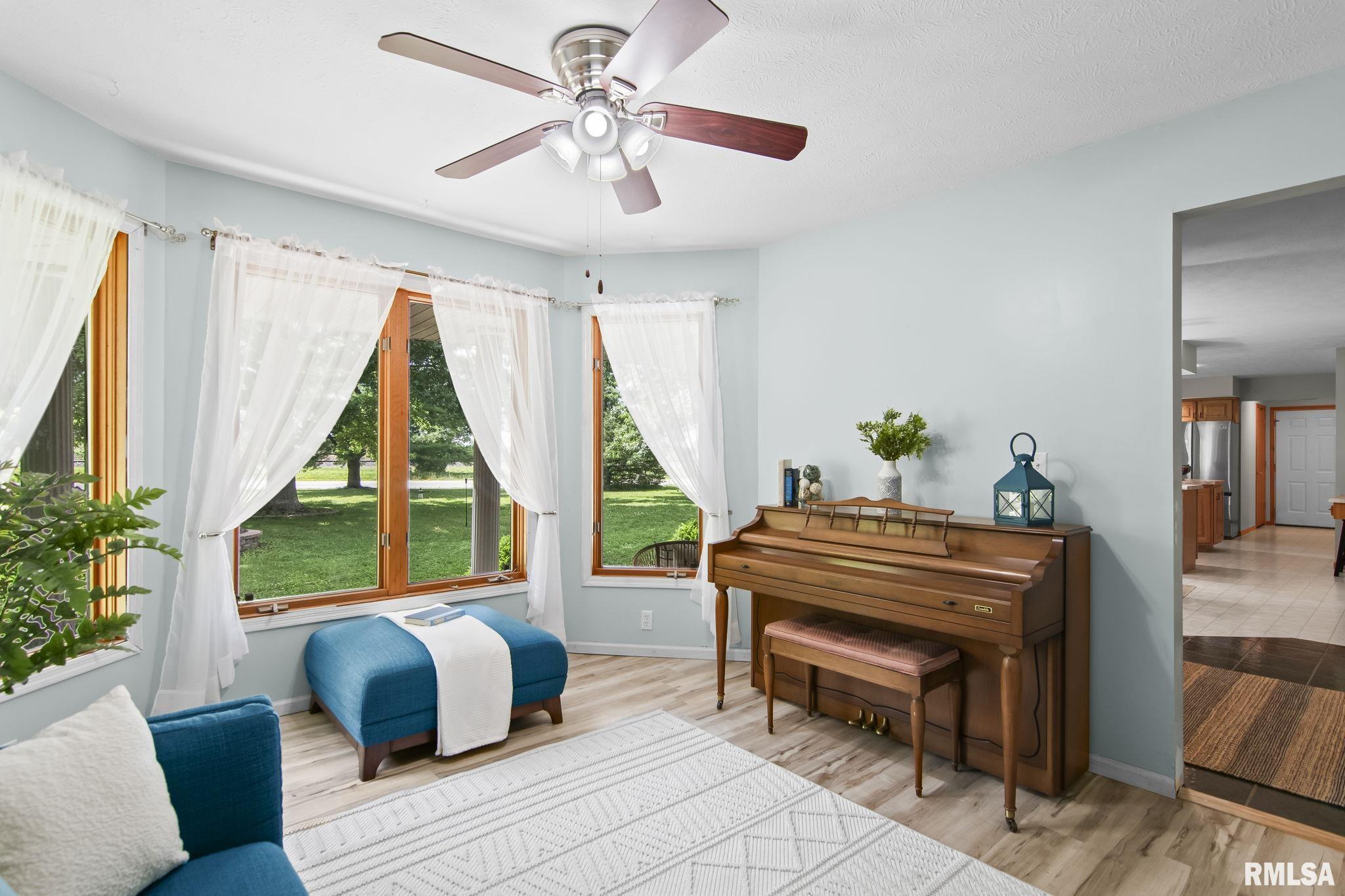 5640 Iron Bridge Road Chatham, IL 62629 - Photo 8 of 54