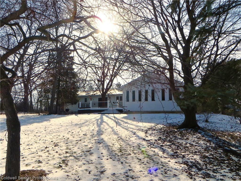 56050 Eight Mile Road Northville, MI 48167 - Photo 2 of 30 IMG_3570.jpg