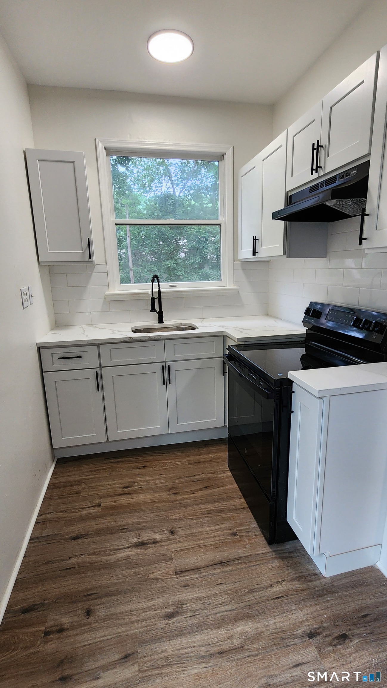 326 Cook Avenue, Unit 1 Meriden, CT 06451 - Photo 8 of 10 Gallery Image 8