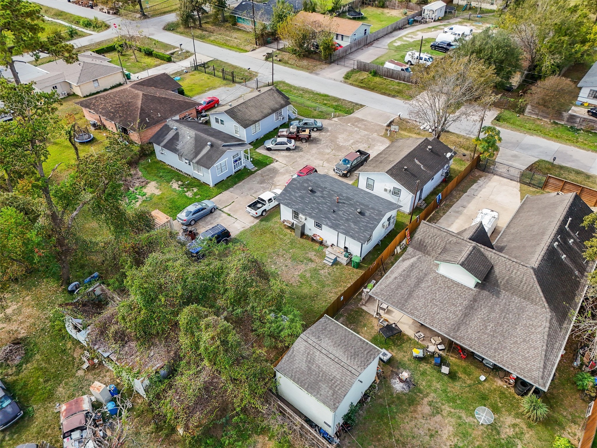 8514 Spaulding Street Houston, TX 77016 - Photo 14 of 19 an aerial view of residential houses with outdoor space