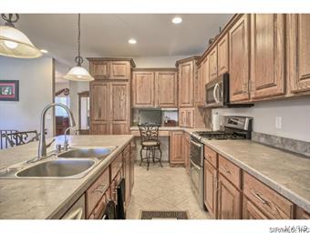 404 Kings Ridge Boulevard O'Fallon, IL 62269 - Photo 9 of 36