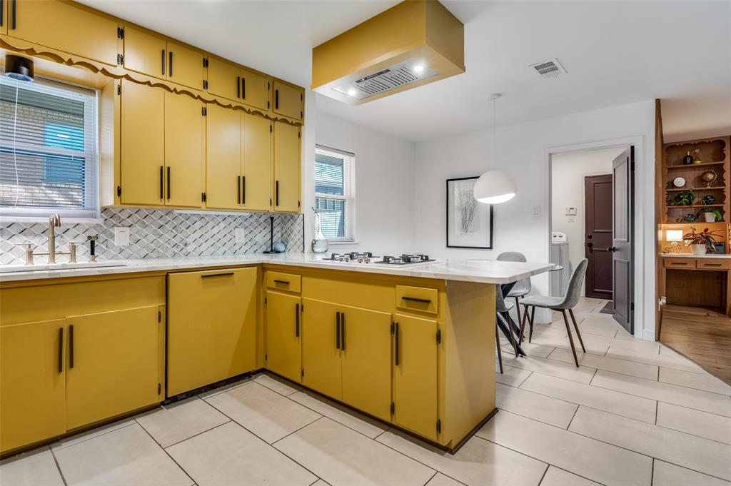 2855 West 9th Street Dallas, TX 75211 - Photo 10 of 23