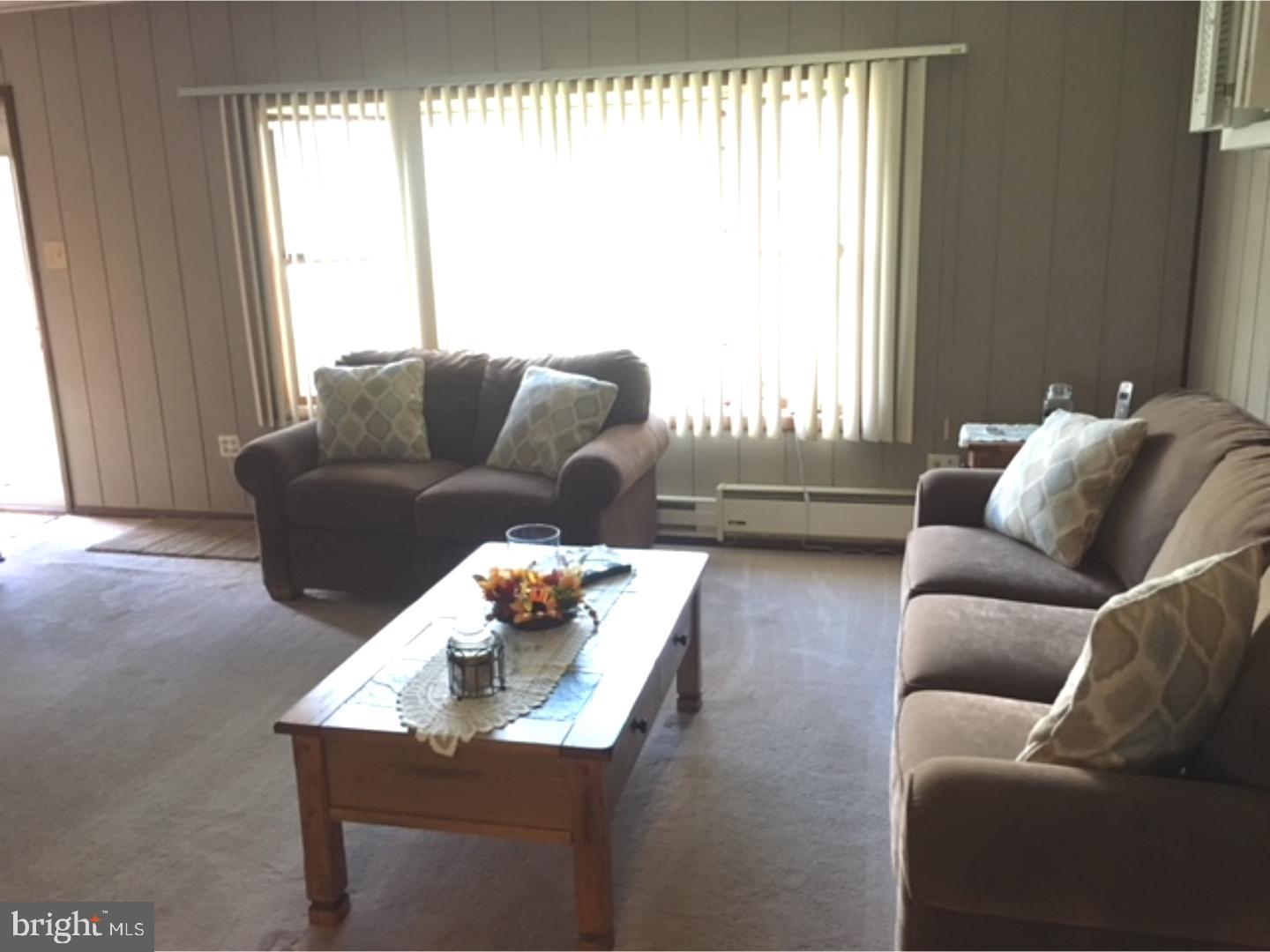 52 Crown Road Levittown, PA 19057 - Photo 4 of 25 Living Room