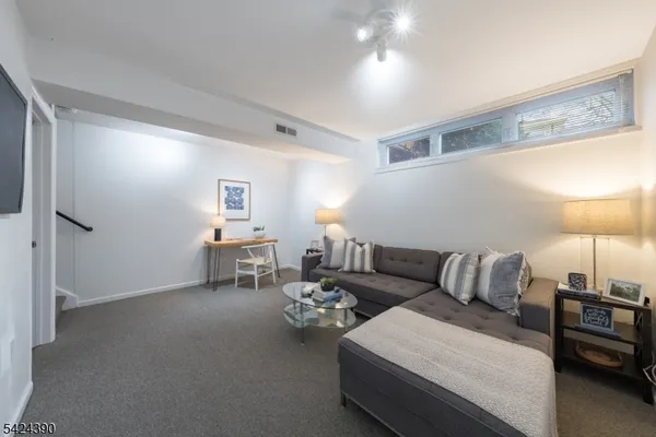 $625,000 | 777 Springfield Avenue, Unit 1, Summit, NJ 07901